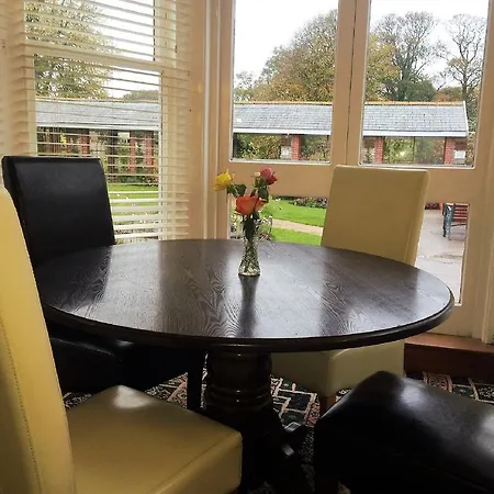 Lowenac Hotel Camborne