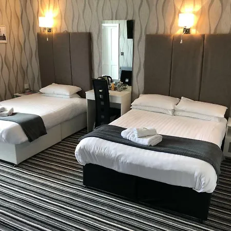 Lowenac Hotel Camborne