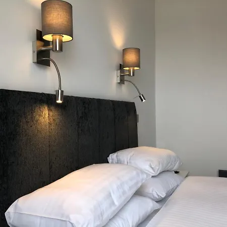 Lowenac Hotel Camborne